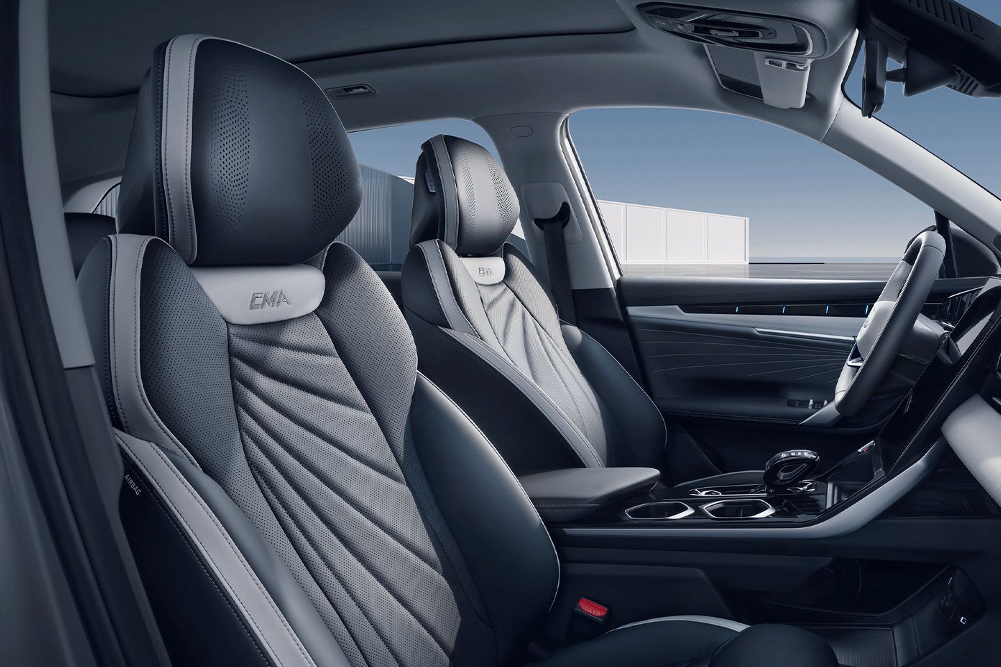 Coolray interior 4