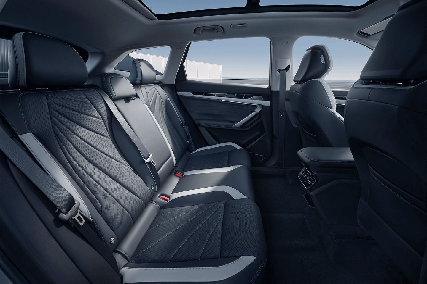 Coolray interior 5