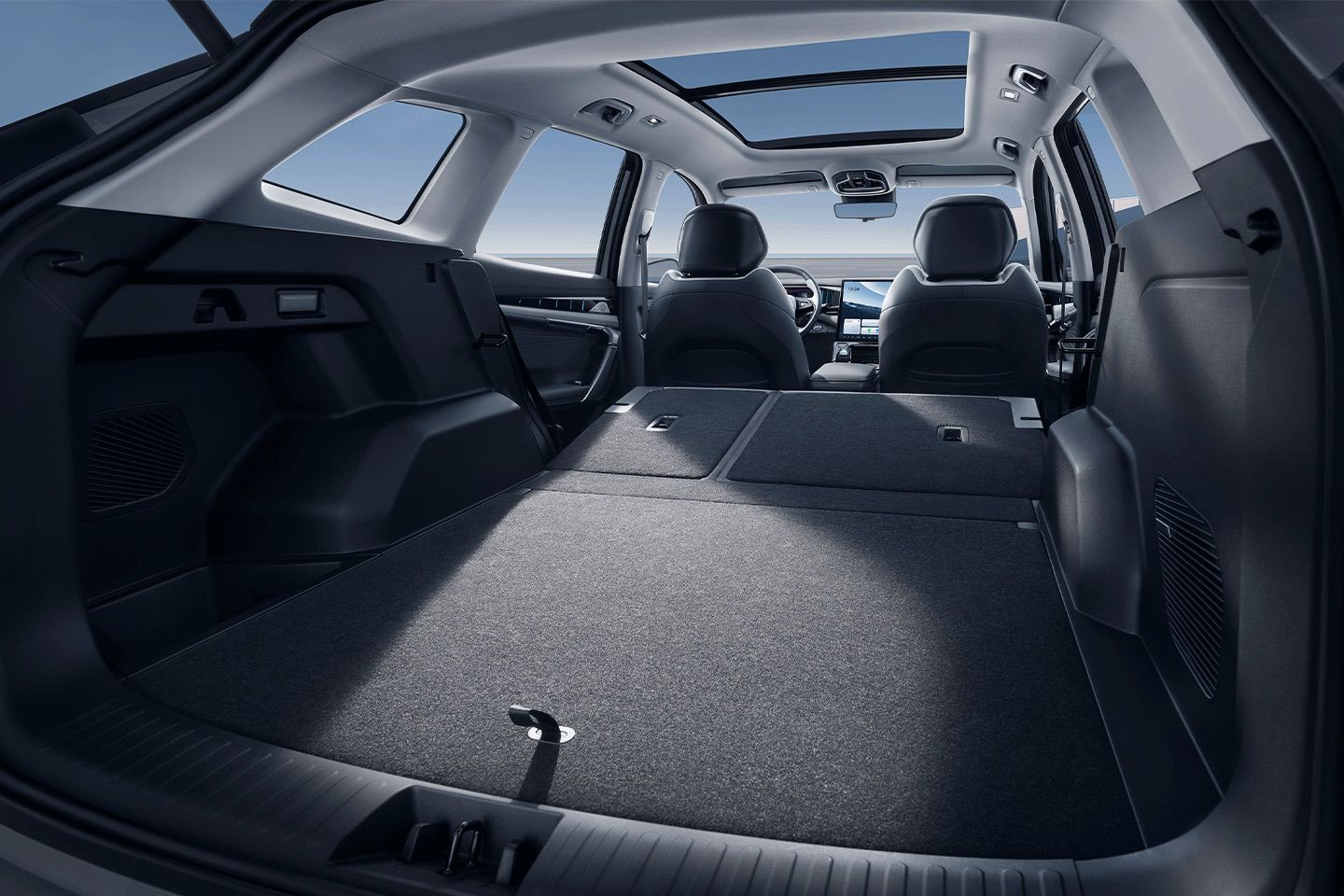 Coolray interior 7